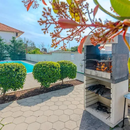 Royal Choice With Pool Appartement