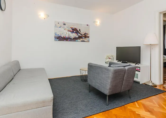 Royal Choice With Pool דירה *