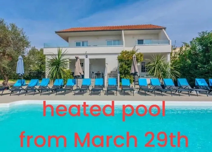 Royal Choice With Pool דירה *