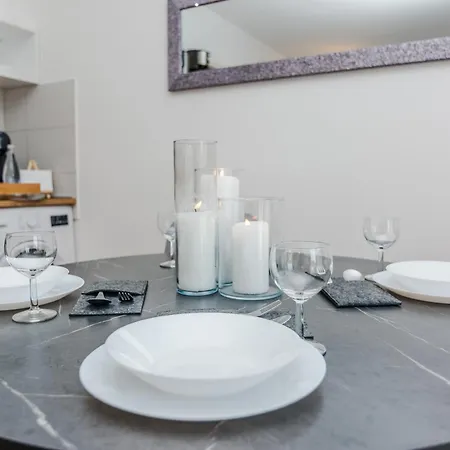 Royal Choice With Pool Apartment Zadar