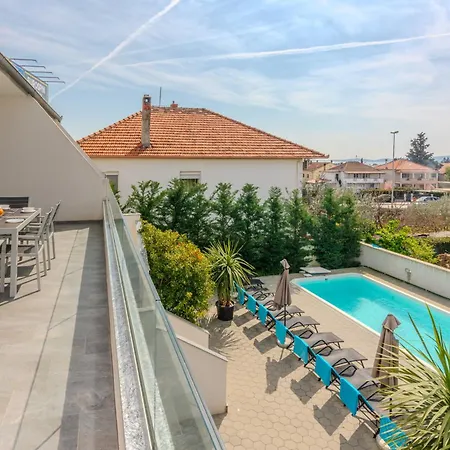 Royal Choice With Pool Apartment Zadar