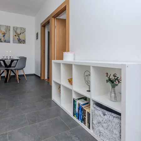 Royal Choice With Pool Apartment Zadar