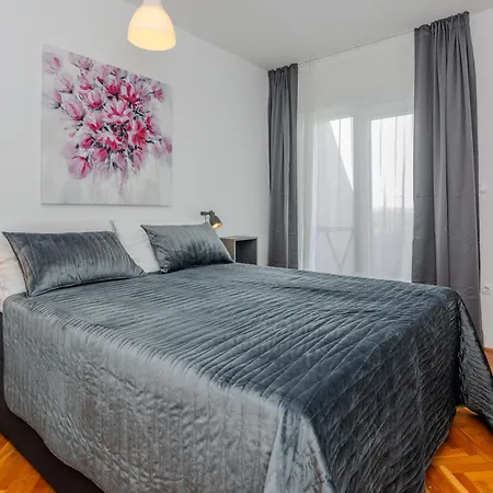 Royal Choice With Pool * Zadar