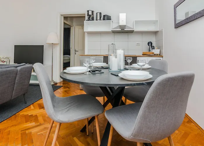 Appartement Royal Choice With Pool